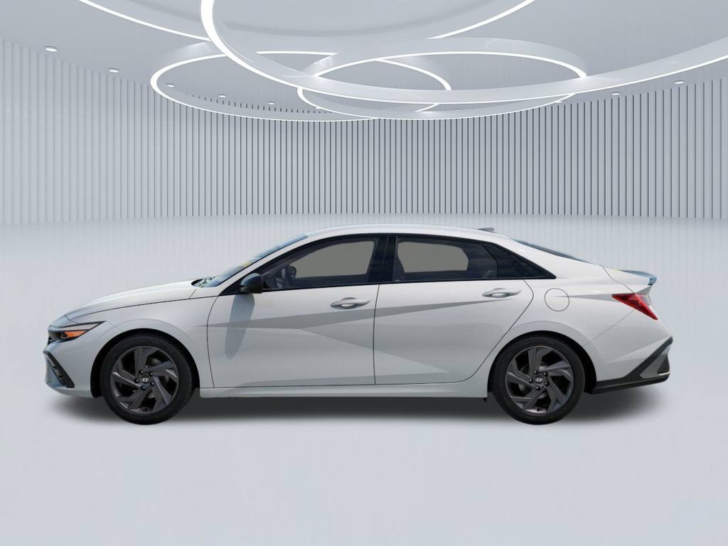 New 2026 Hyundai Elantra Sport FWD image 3