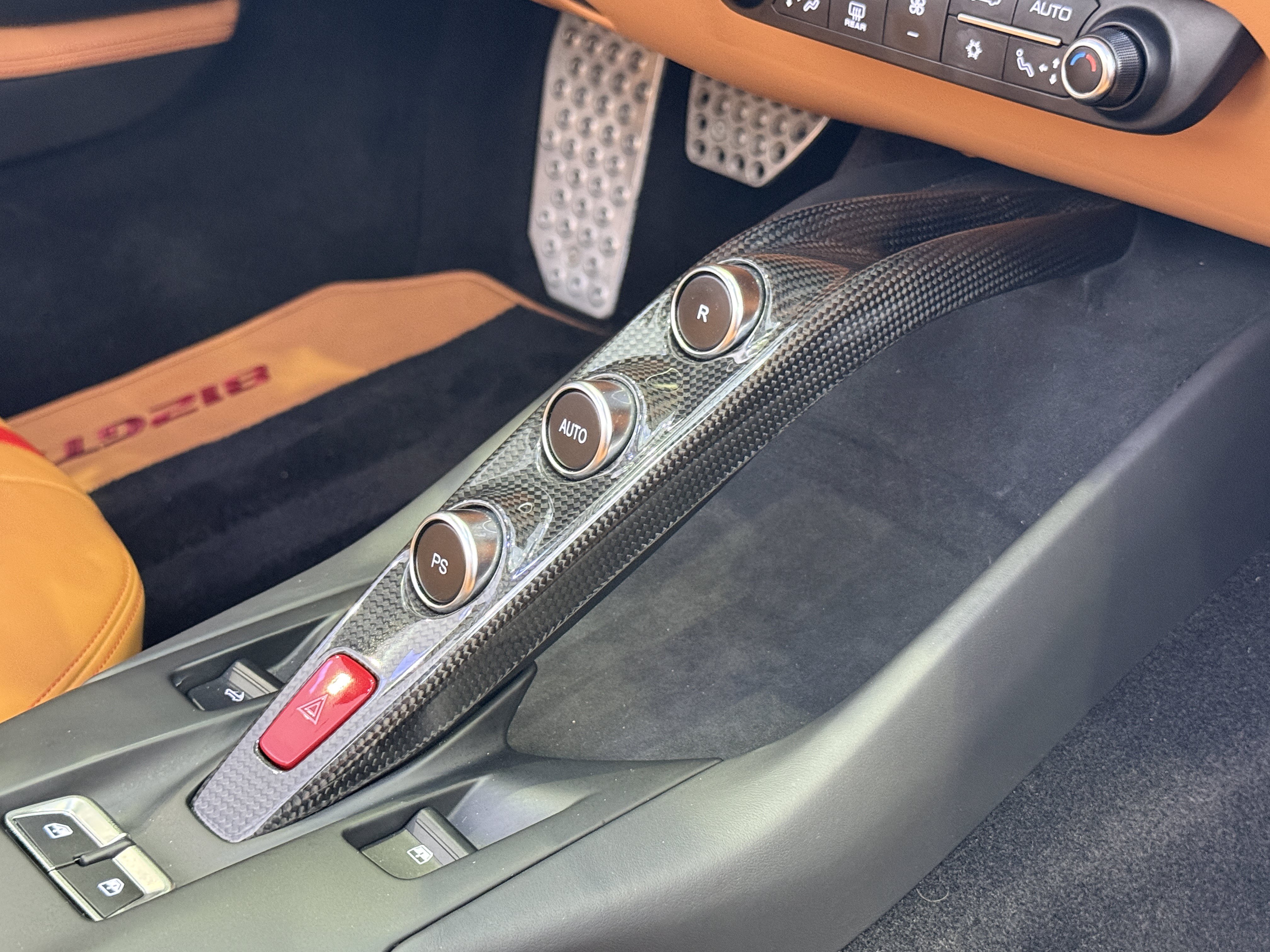 Used 2022 Ferrari 812 GTS RWD image 30