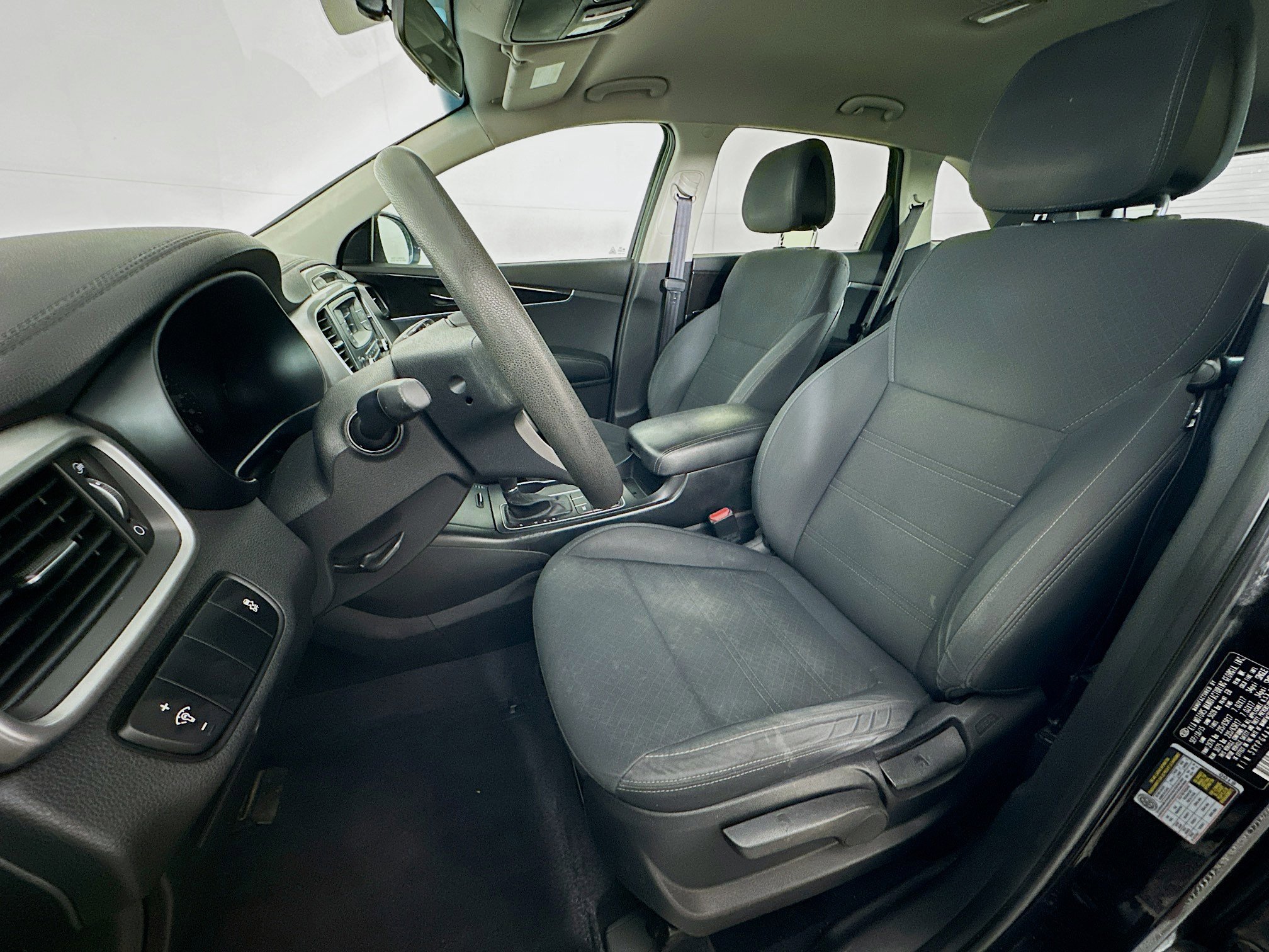 Used 2016 Kia Sorento L FWD image 13