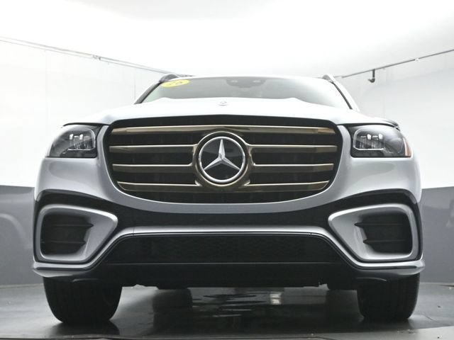 Certified 2026 Mercedes-Benz GLS 450 4MATIC image 36