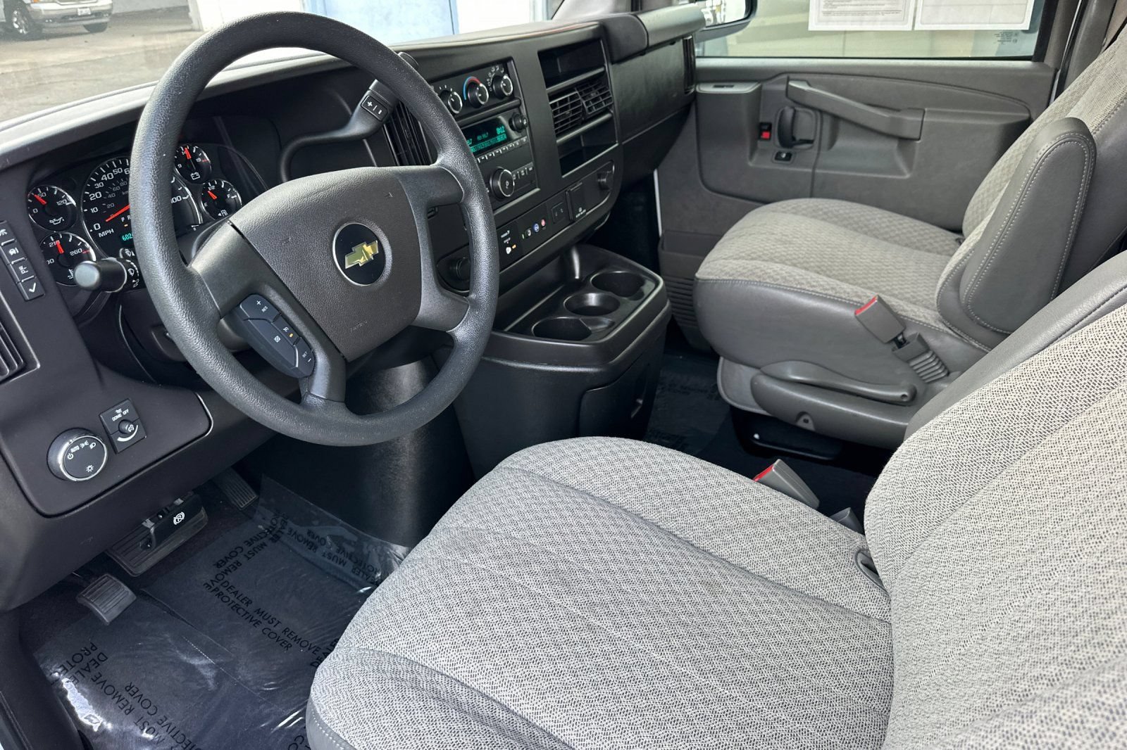 Certified 2024 Chevrolet Express 3500 LT w/ LT Preferred Equipment Group RWD image 10