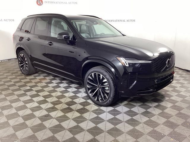 New 2026 Volvo XC90 B6 Ultra w/ Protection Package image 3