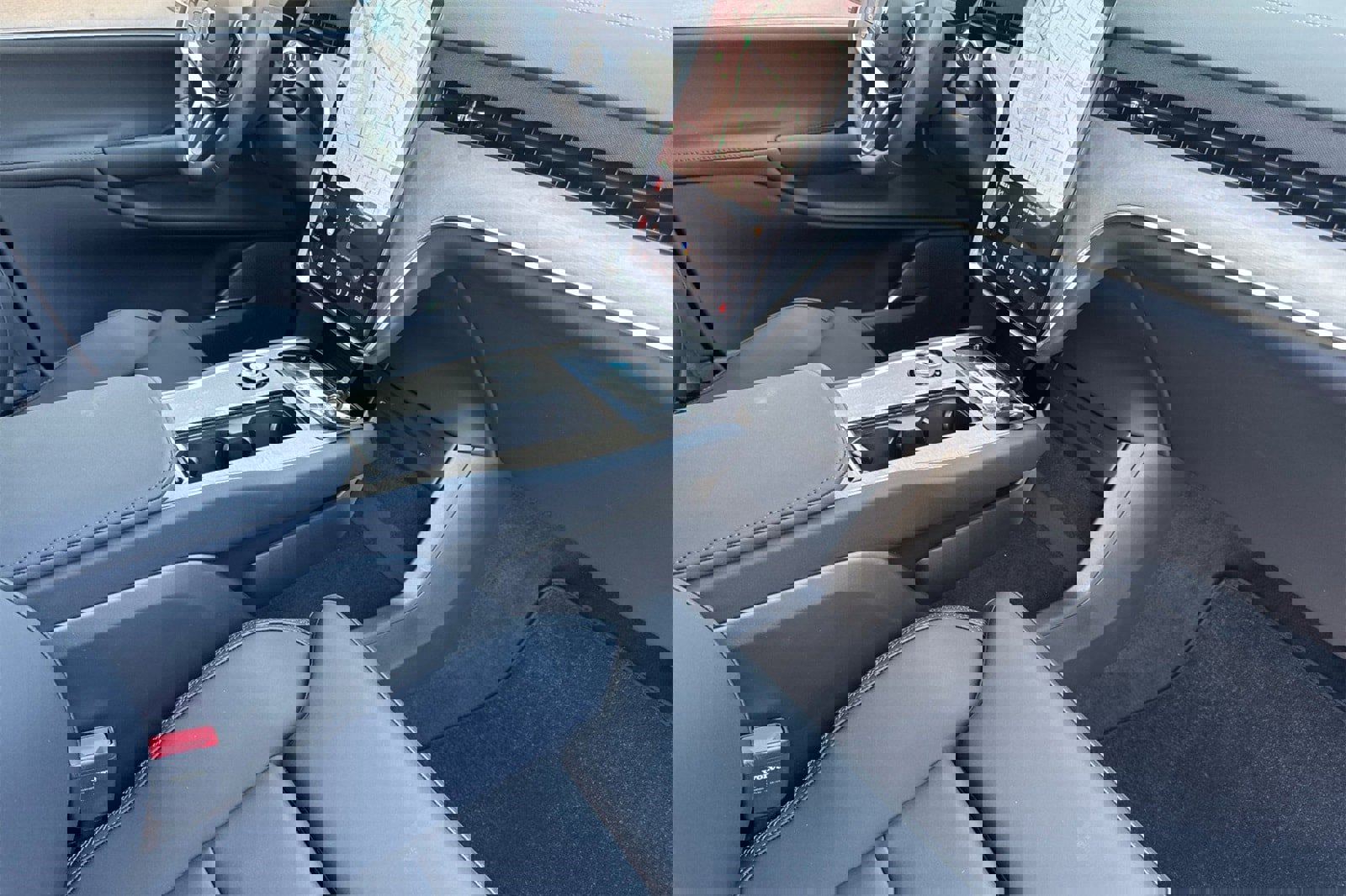 Used 2025 Volvo EX90 Ultra image 17