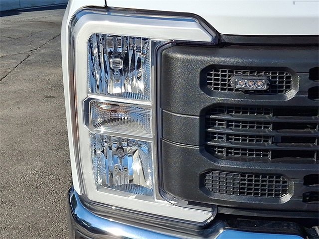 Used 2023 Ford F250 XL w/ FX4 Off-Road Package image 9
