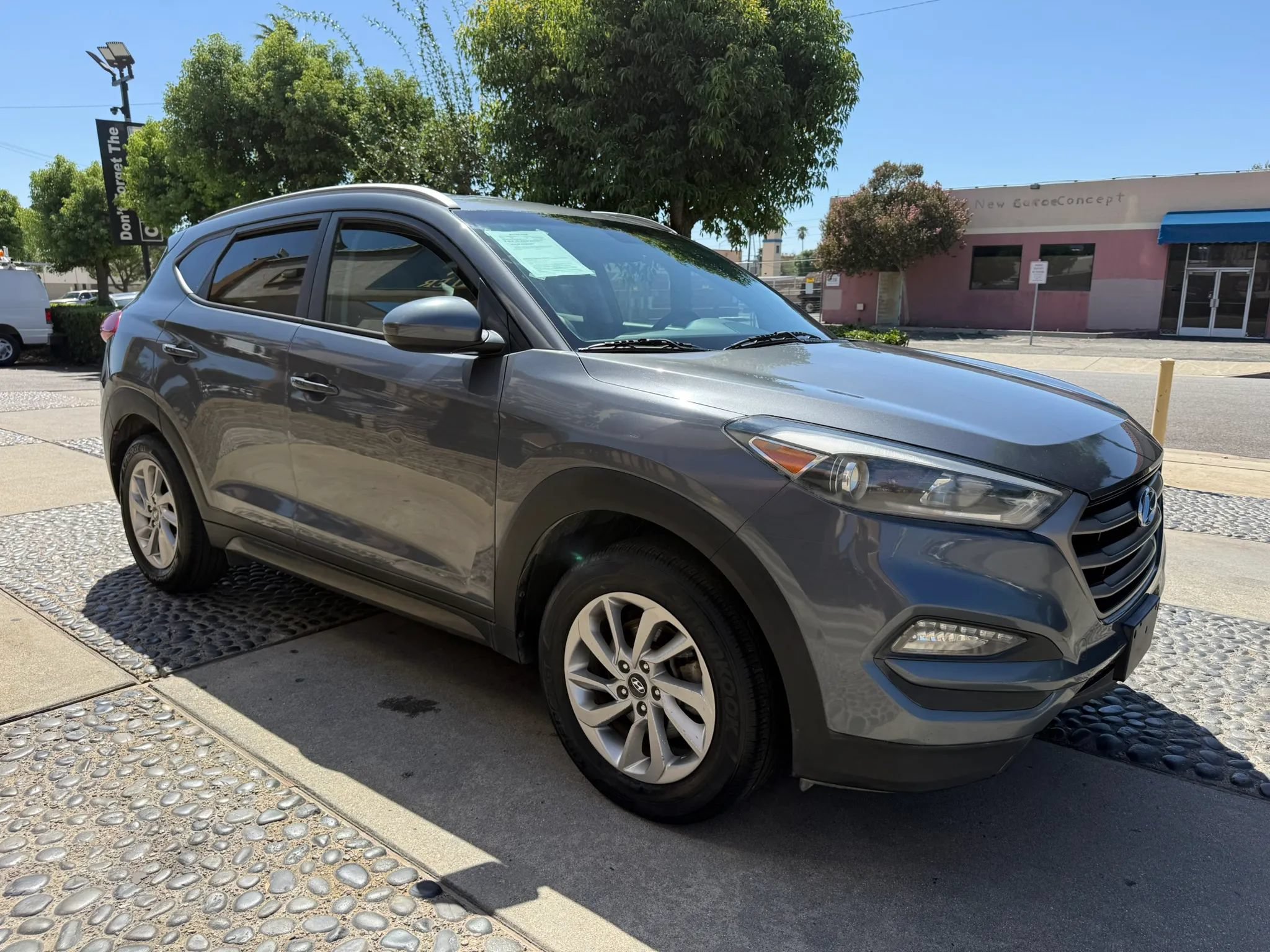 Used 2016 Hyundai Tucson SE w/ Option Group 02 AWD/4WD image 3