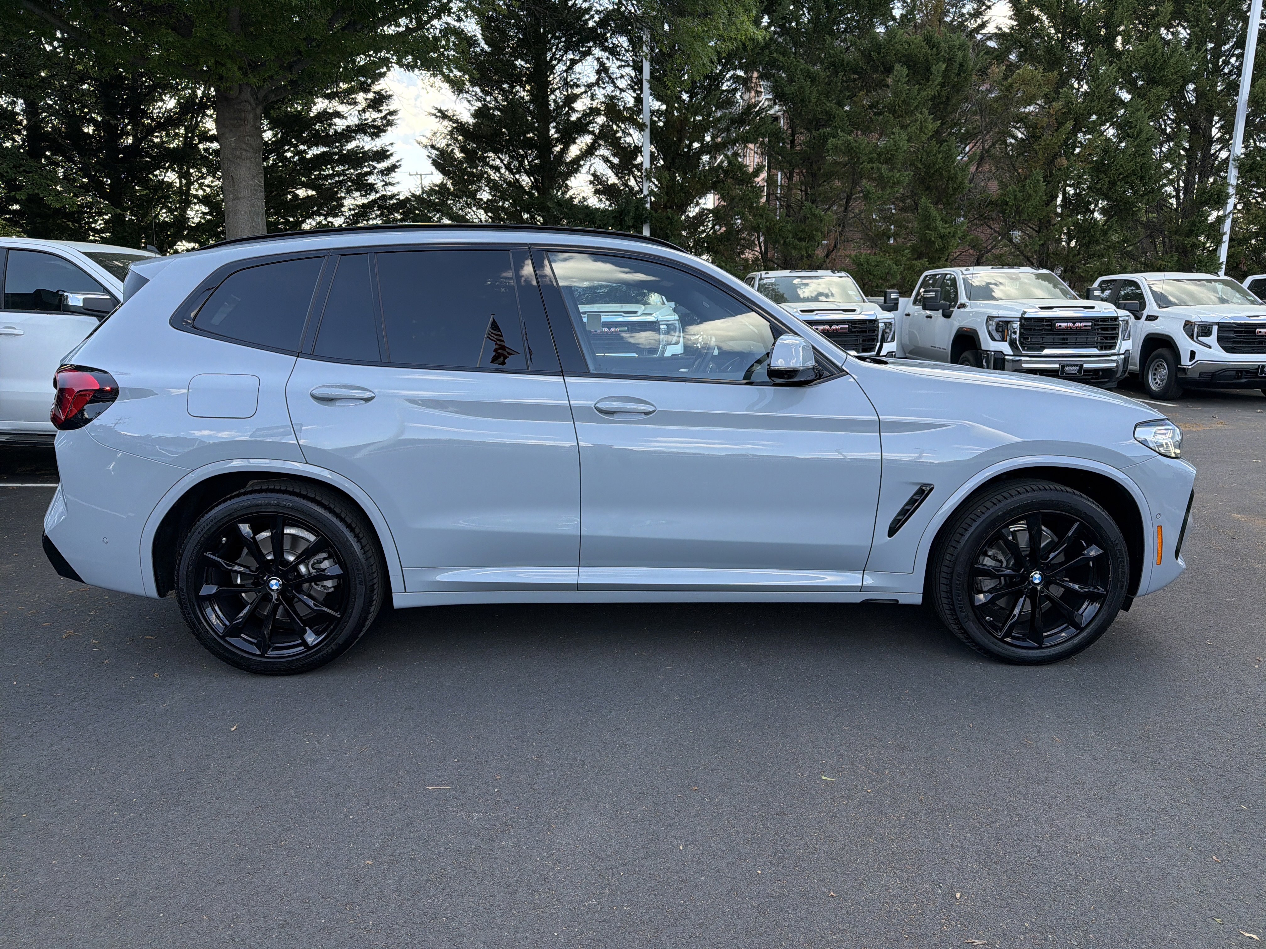 Used 2024 BMW X3 xDrive30i w/ Premium Package w/ZPA AWD/4WD image 13