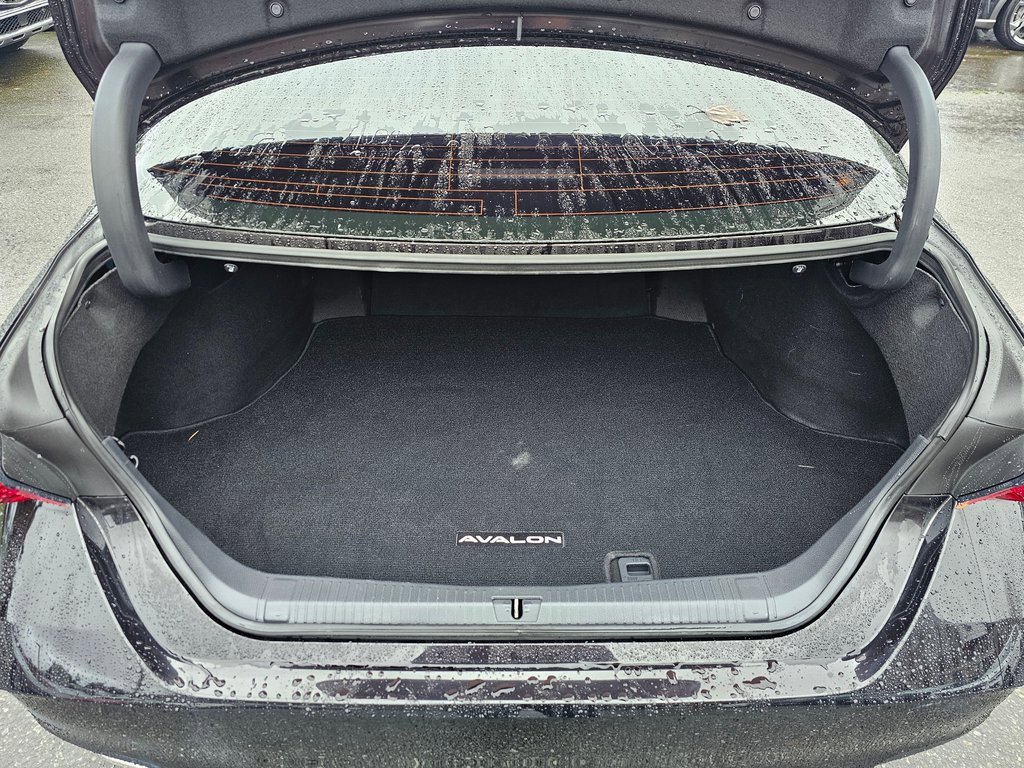 Used 2019 Toyota Avalon Limited w/ Preferred Accessory Package image 24