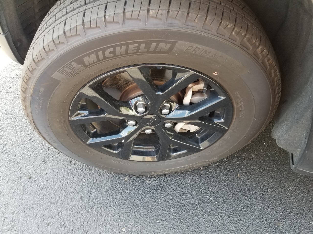 Certified 2024 Jeep Grand Cherokee L Altitude AWD/4WD image 4