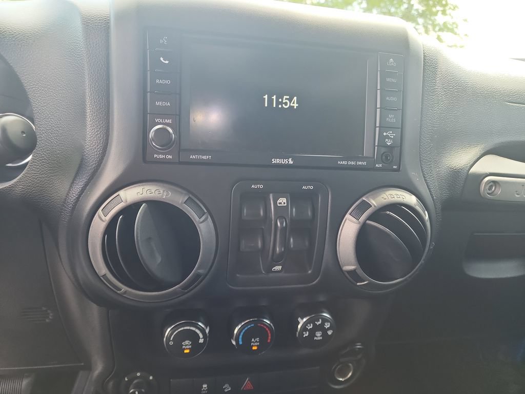 Used 2015 Jeep Wrangler Unlimited Sport w/ Quick Order Package 24S AWD/4WD image 20