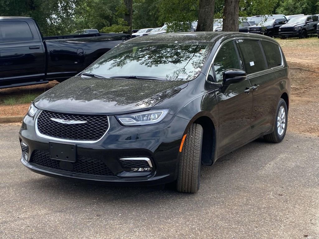 New 2026 Chrysler Pacifica Select FWD image 34