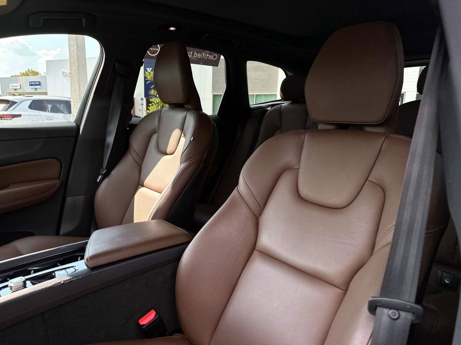 Certified 2023 Volvo XC60 B5 Plus w/ Protection Package Premier image 19