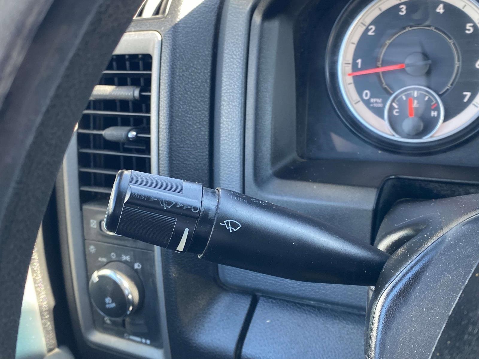 Used 2017 RAM 1500 Express image 24