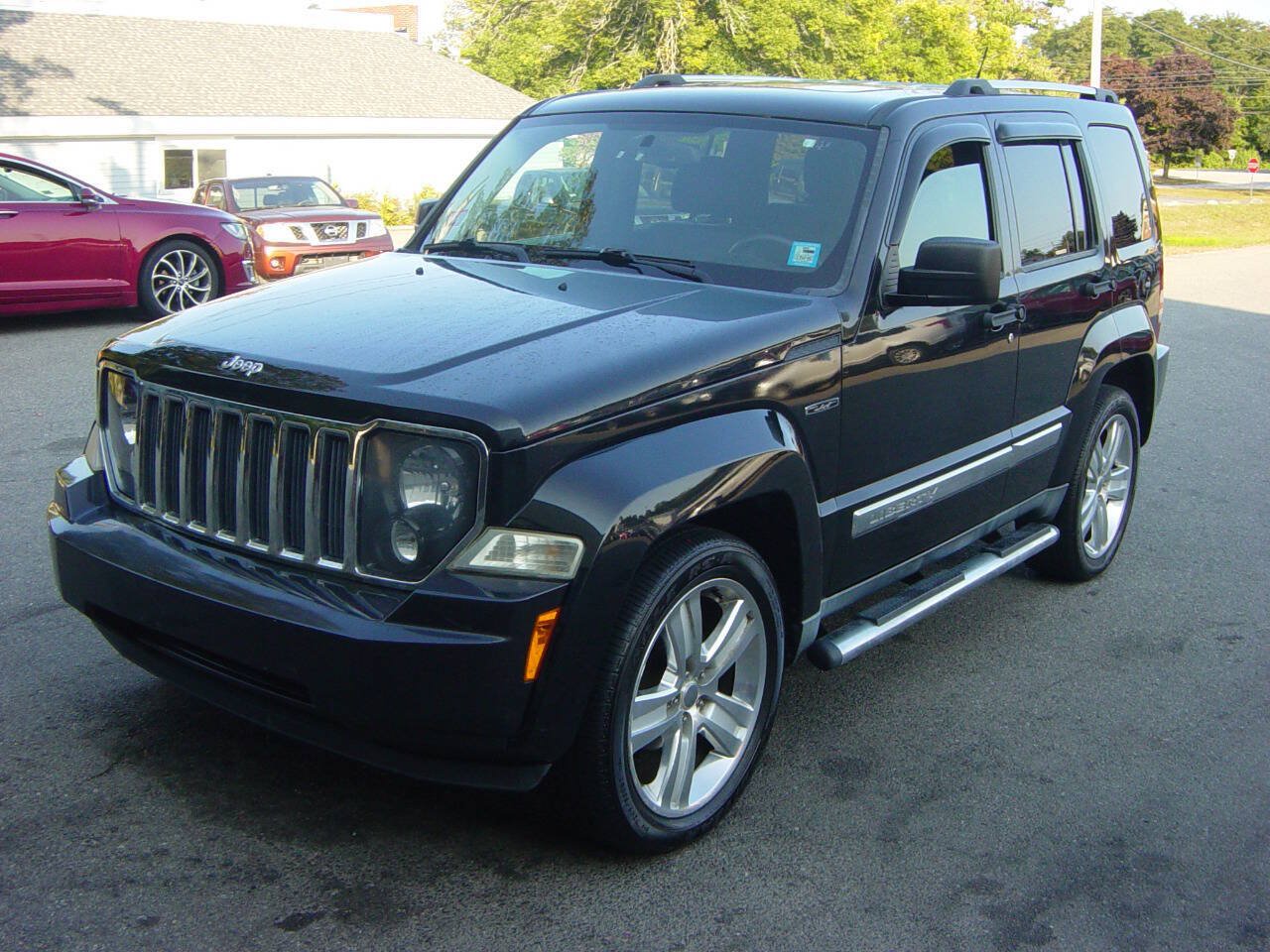 Used 2012 Jeep Liberty Limited Jet w/ Comfort/Convenience Group AWD/4WD image 1