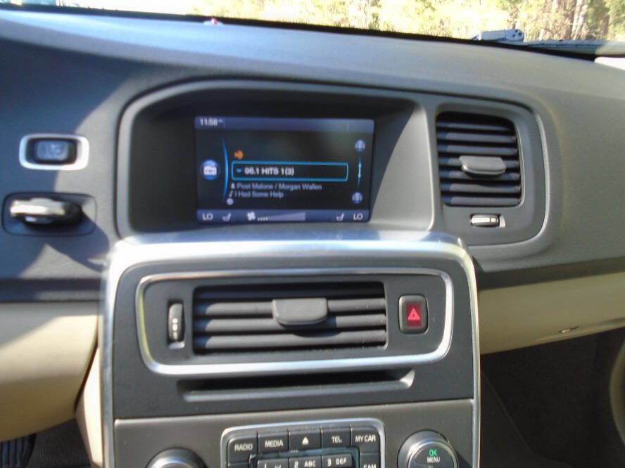 Used 2013 Volvo S60 T5 image 13