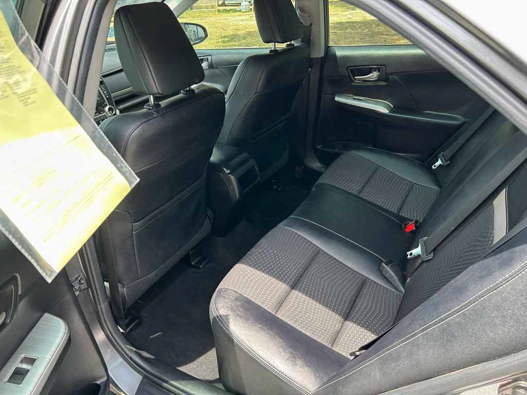 Used 2013 Toyota Camry SE FWD image 11