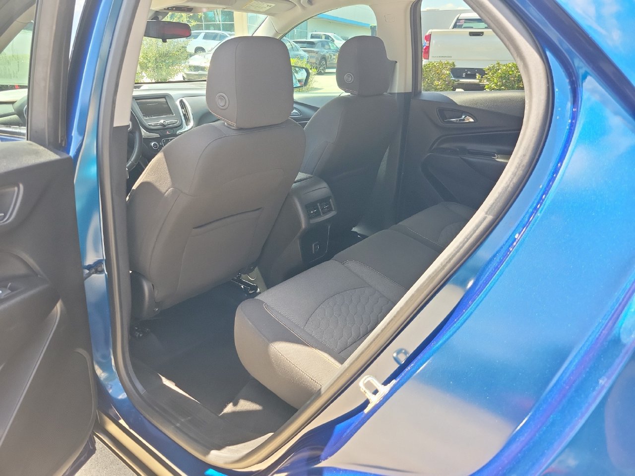 Used 2019 Chevrolet Equinox LT FWD image 9