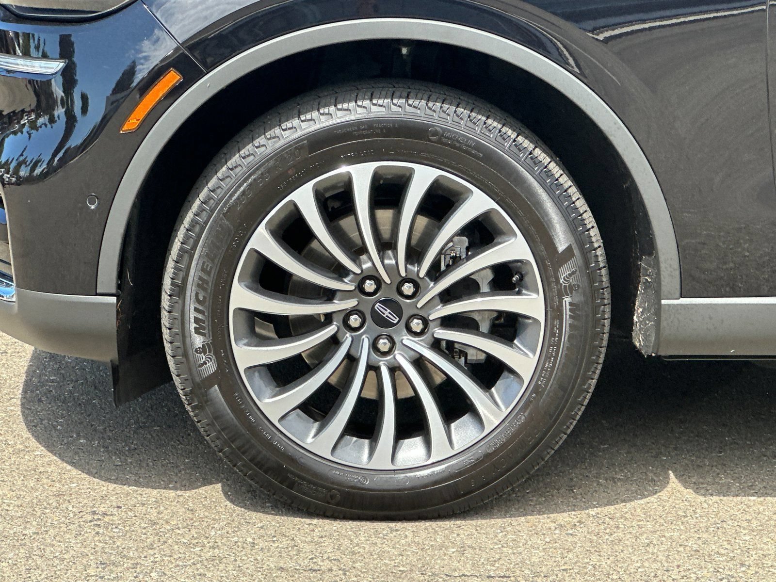 Certified 2023 Lincoln Aviator Reserve w/ Equipment Group 201A AWD/4WD image 38