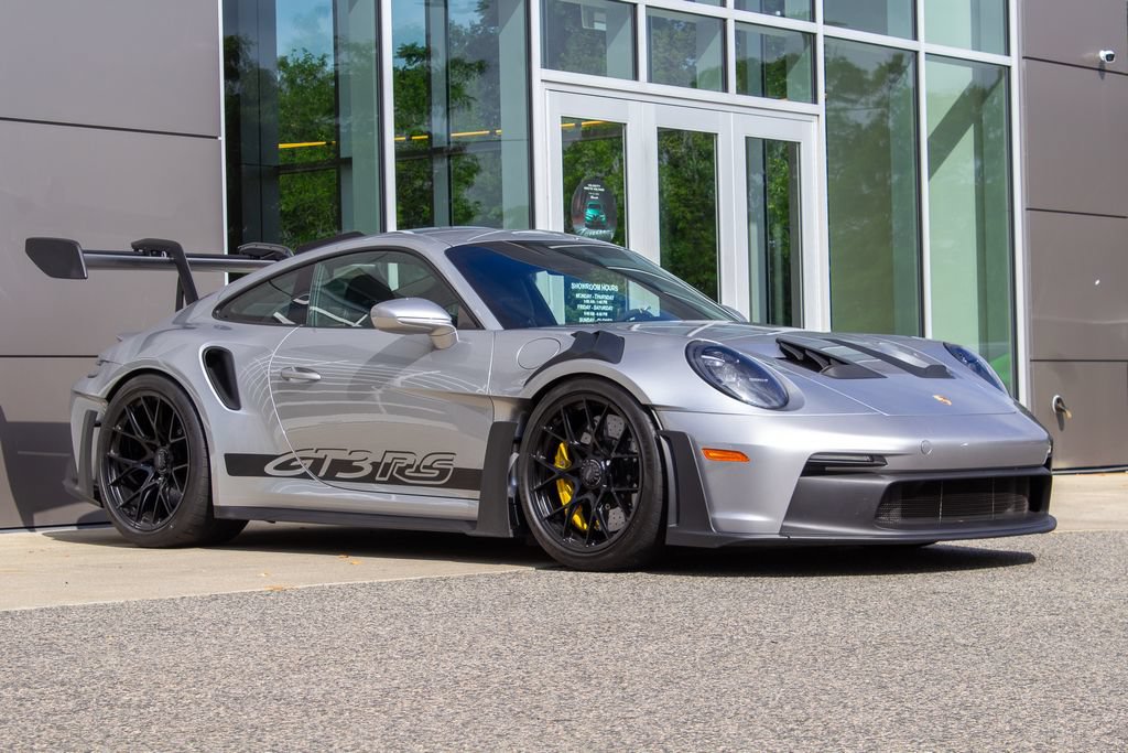 Used 2025 Porsche 911 GT3 RS RWD image 3