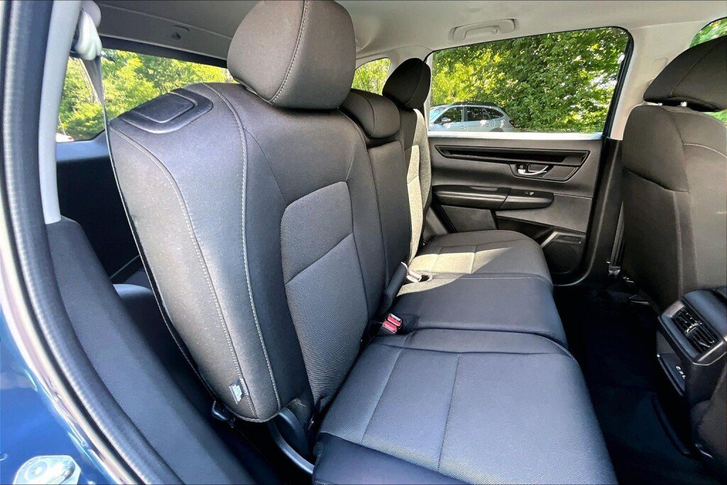 Used 2025 Honda CR-V EX image 16