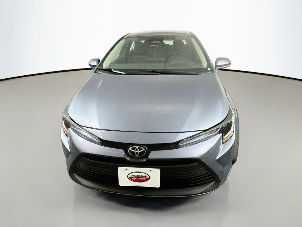 Certified 2025 Toyota Corolla LE FWD image 2