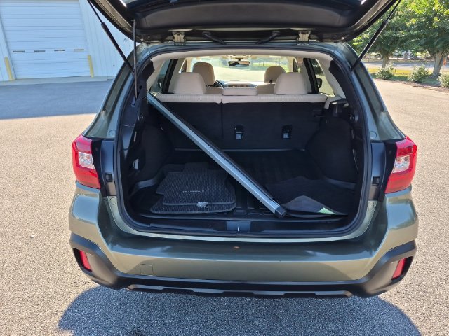 Used 2019 Subaru Outback 2.5i Premium AWD/4WD image 29