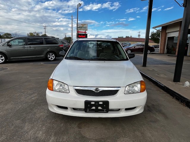 Used 2000 MAZDA Protege LX image 3