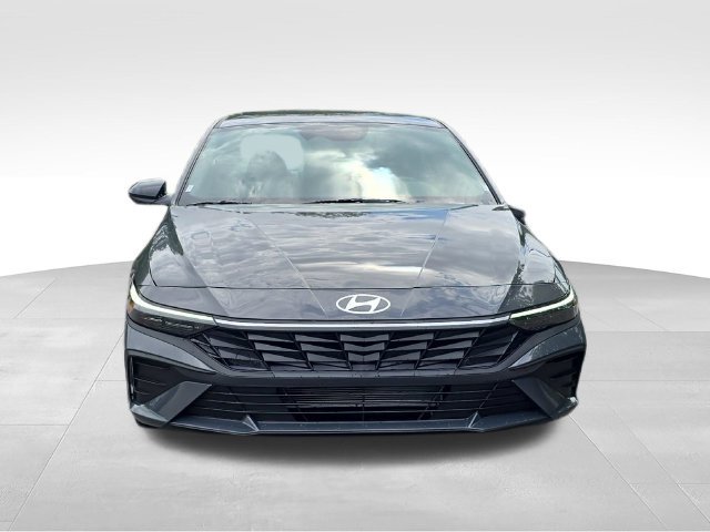 New 2026 Hyundai Elantra Sport FWD image 16