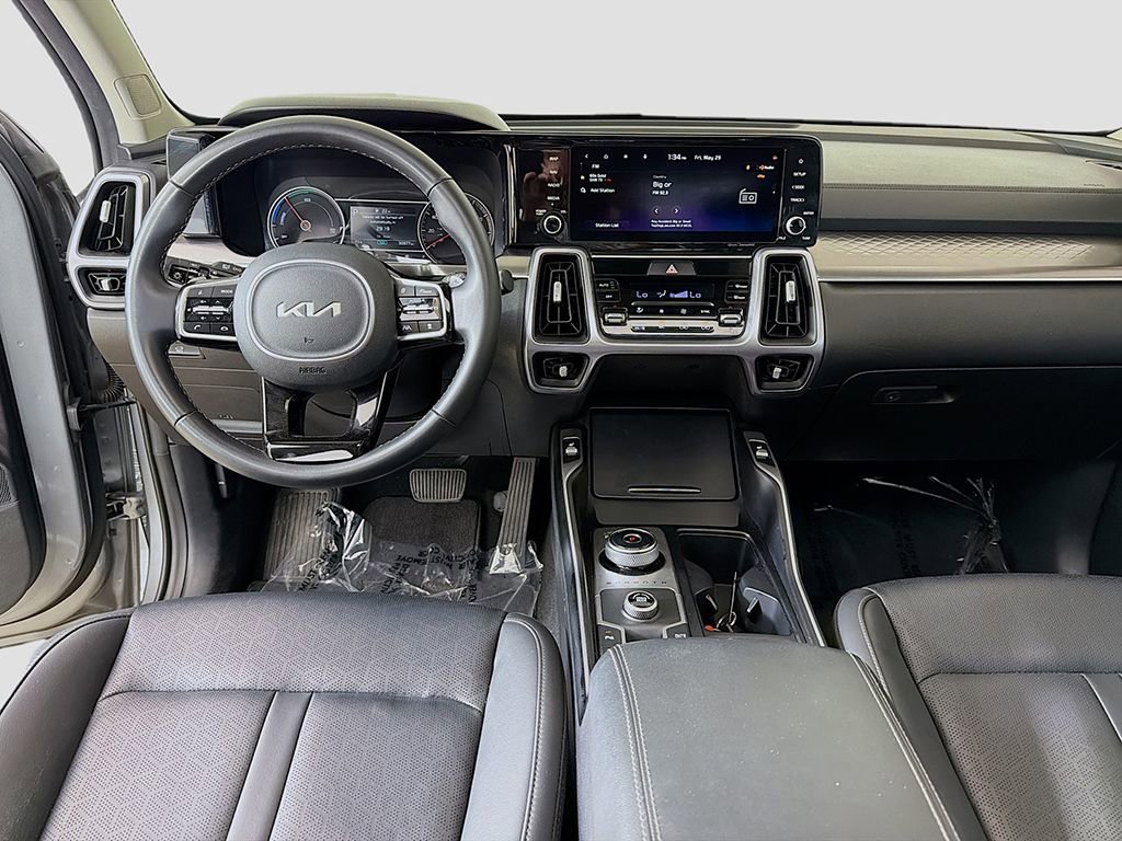 Used 2023 Kia Sorento EX w/ Panoramic Sunroof Package FWD image 30