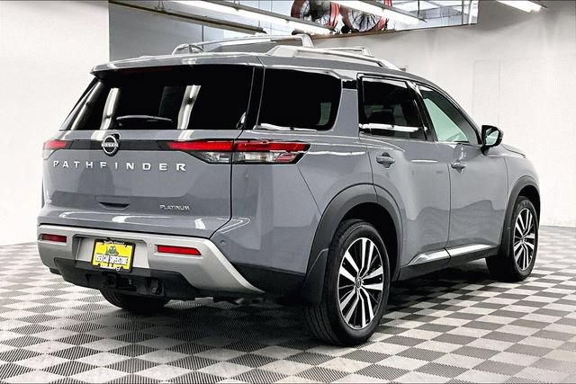 Used 2025 Nissan Pathfinder Platinum w/ Cargo Package FWD image 14