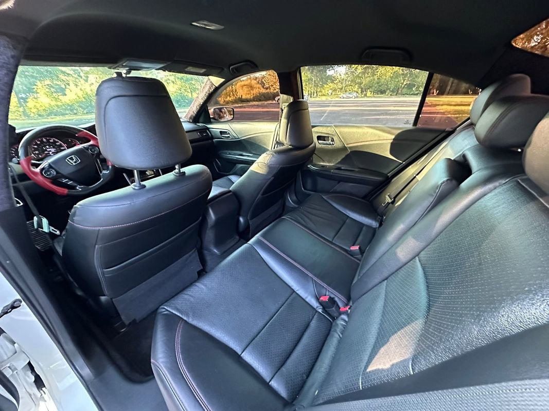 Used 2017 Honda Accord Sport Special Edition image 19