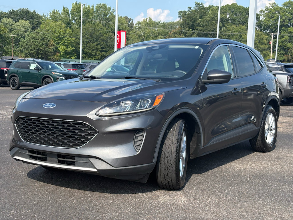 Used 2020 Ford Escape SE FWD image 3