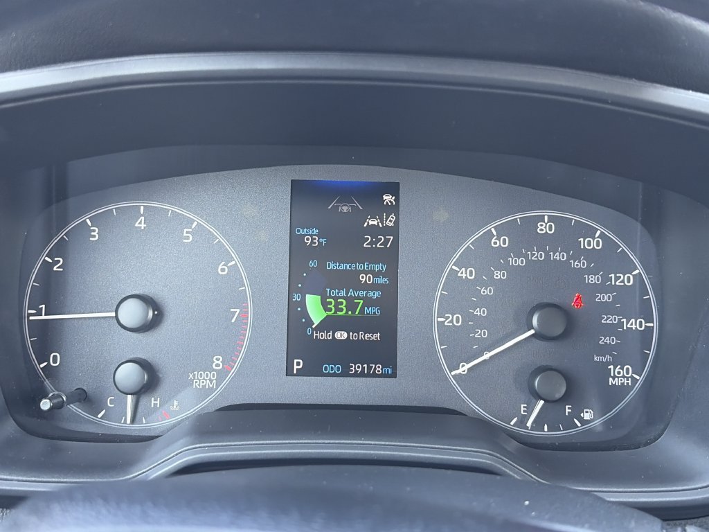 Used 2024 Toyota Corolla LE FWD image 8
