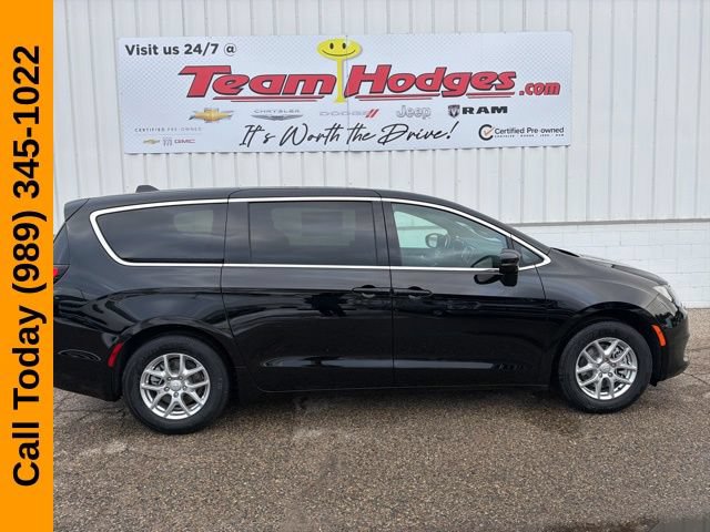 New 2026 Chrysler Voyager LX