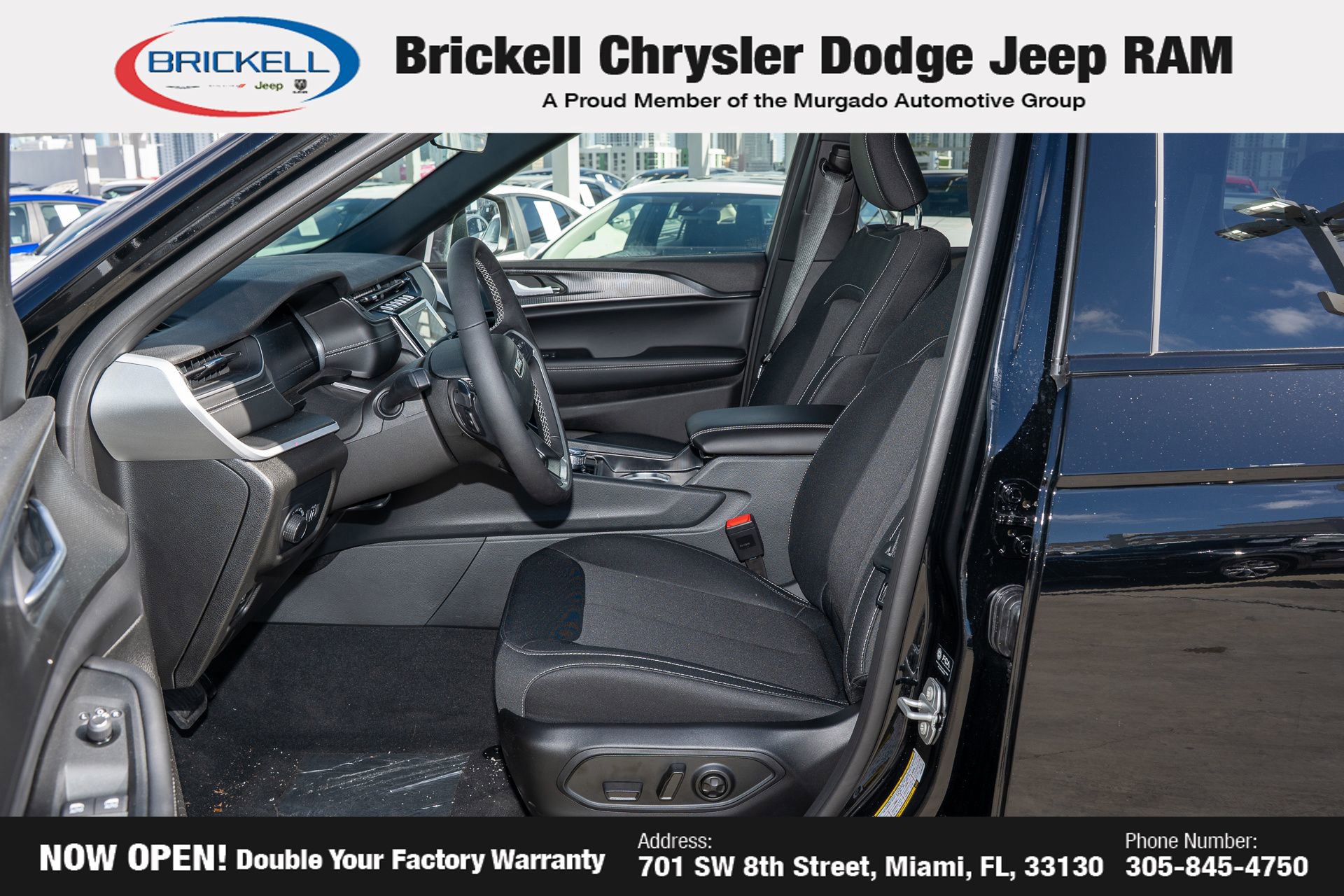 New 2025 Jeep Grand Cherokee Laredo X w/ Luxury Tech Group I image 16