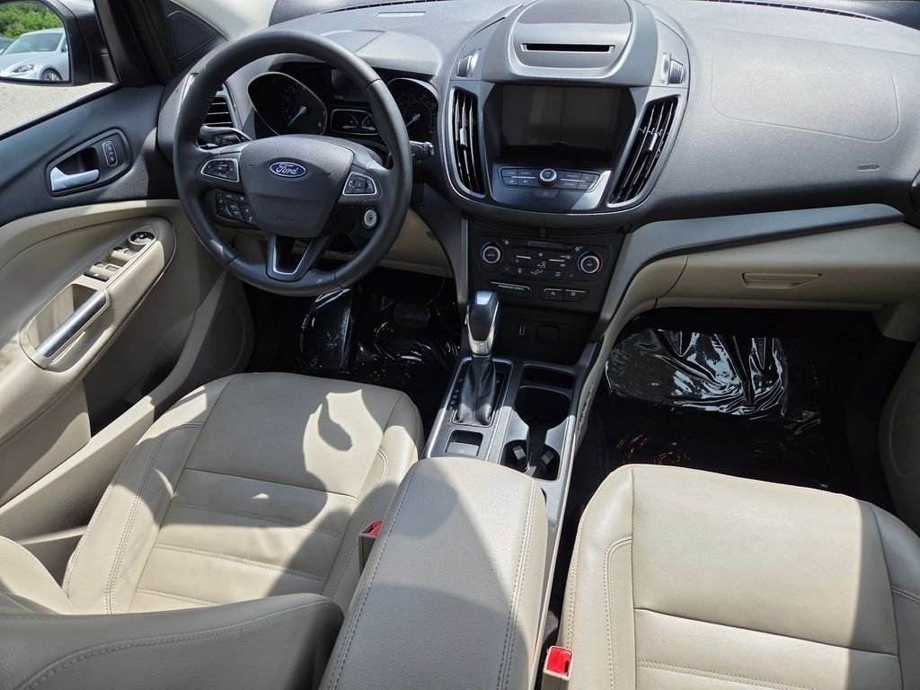 Used 2018 Ford Escape SEL w/ Ford Safe & Smart Package FWD image 31