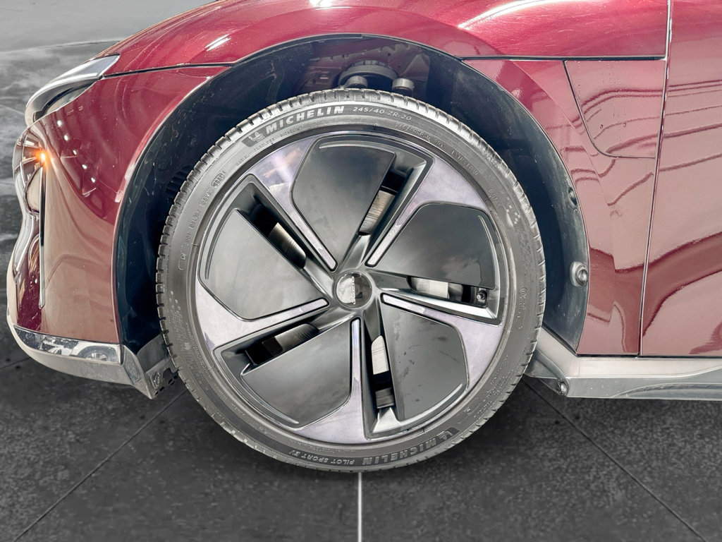 Used 2025 Lucid Air Pure image 32