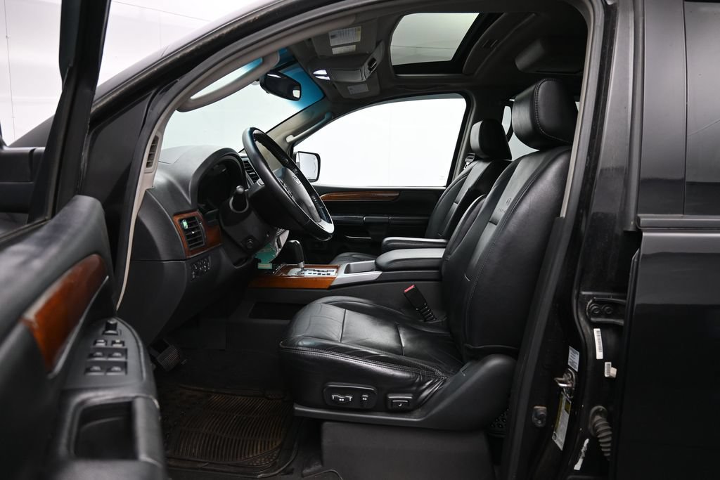 Used 2010 INFINITI QX56 4WD w/ Technology Pkg image 23