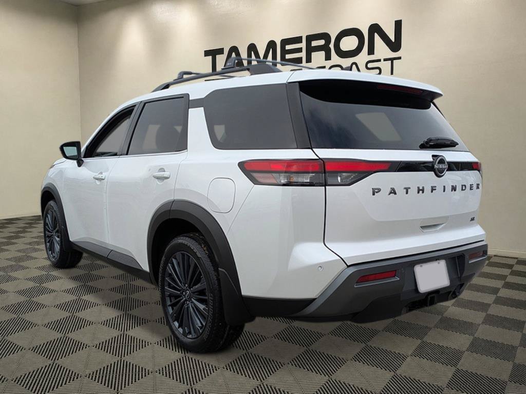 New 2026 Nissan Pathfinder SL w/ SL Premium Package FWD image 5