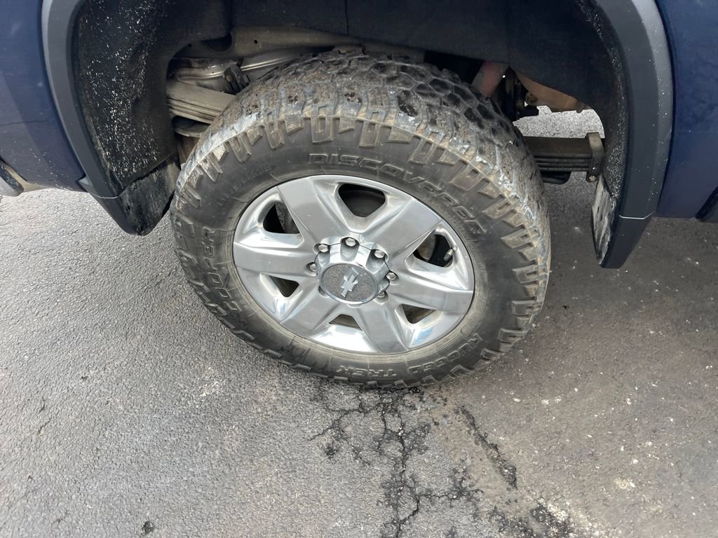 Used 2020 Chevrolet Silverado 2500 LTZ w/ Technology Package image 35