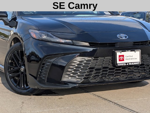 Used 2026 Toyota Camry SE FWD image 3