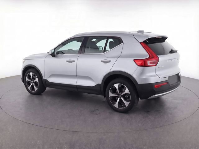Certified 2023 Volvo XC40 B5 Plus w/ Protection Package Premier AWD/4WD image 41