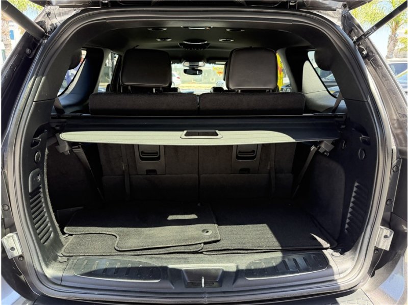Used 2020 Dodge Durango R/T w/ Blacktop Package RWD image 26