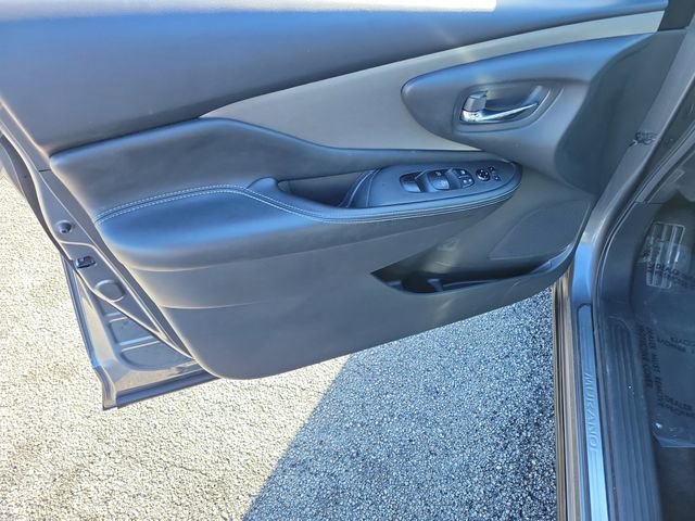 Used 2023 Nissan Murano SV image 21