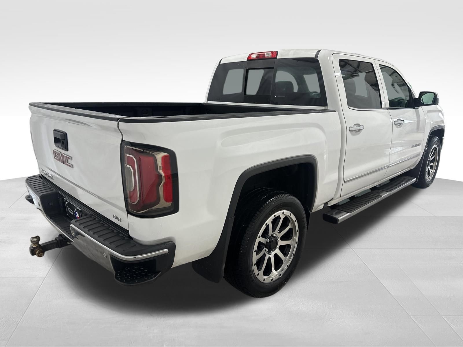 Used 2017 GMC Sierra 1500 SLT RWD image 6