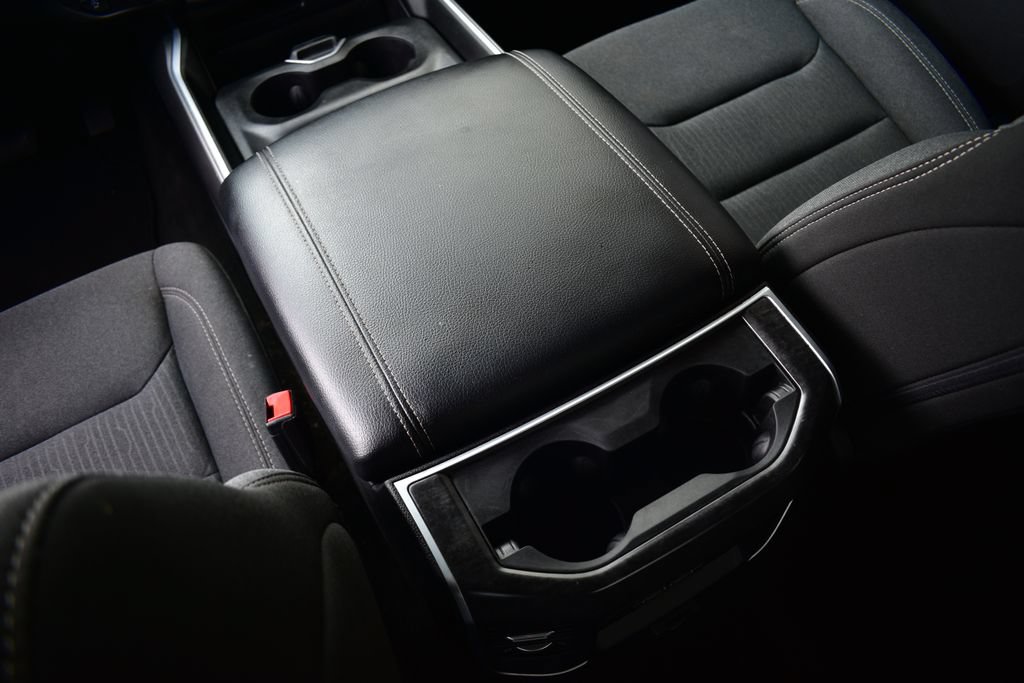 Used 2022 RAM 1500 Big Horn AWD/4WD image 38
