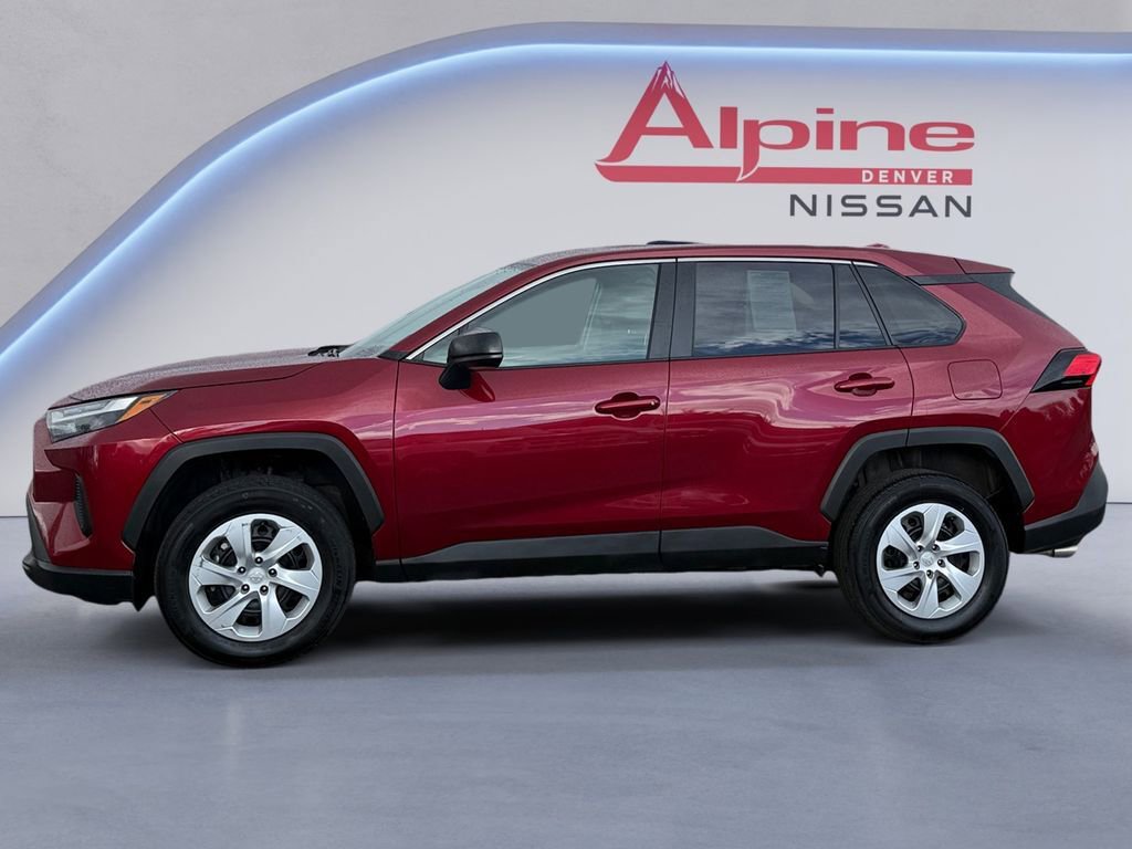 Used 2025 Toyota RAV4 LE AWD/4WD image 2