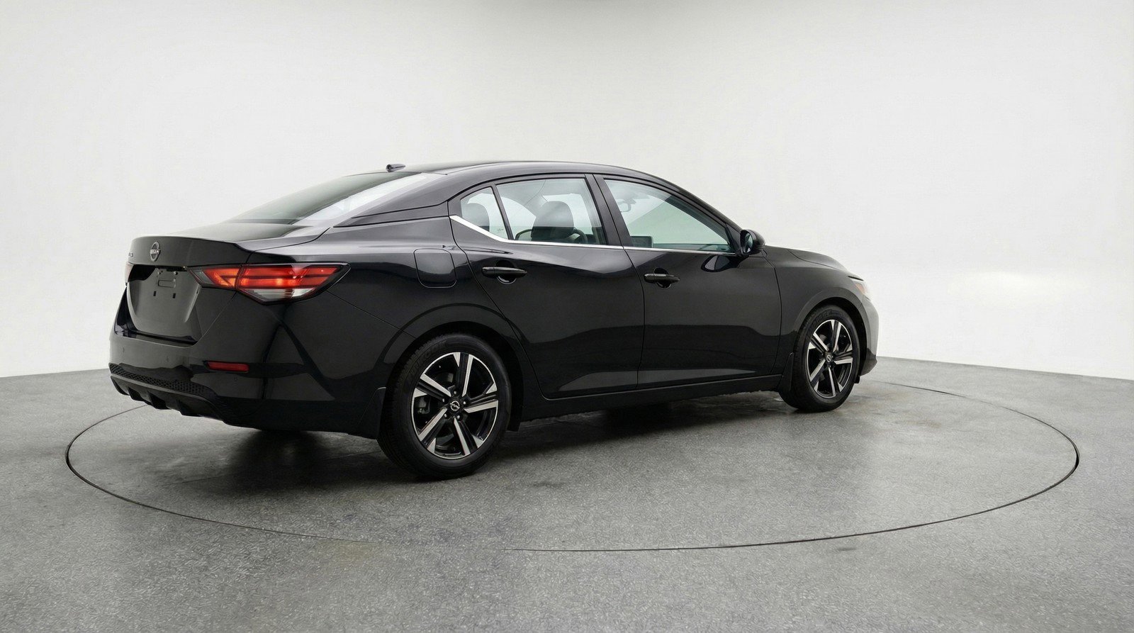 Used 2025 Nissan Sentra SV FWD image 9