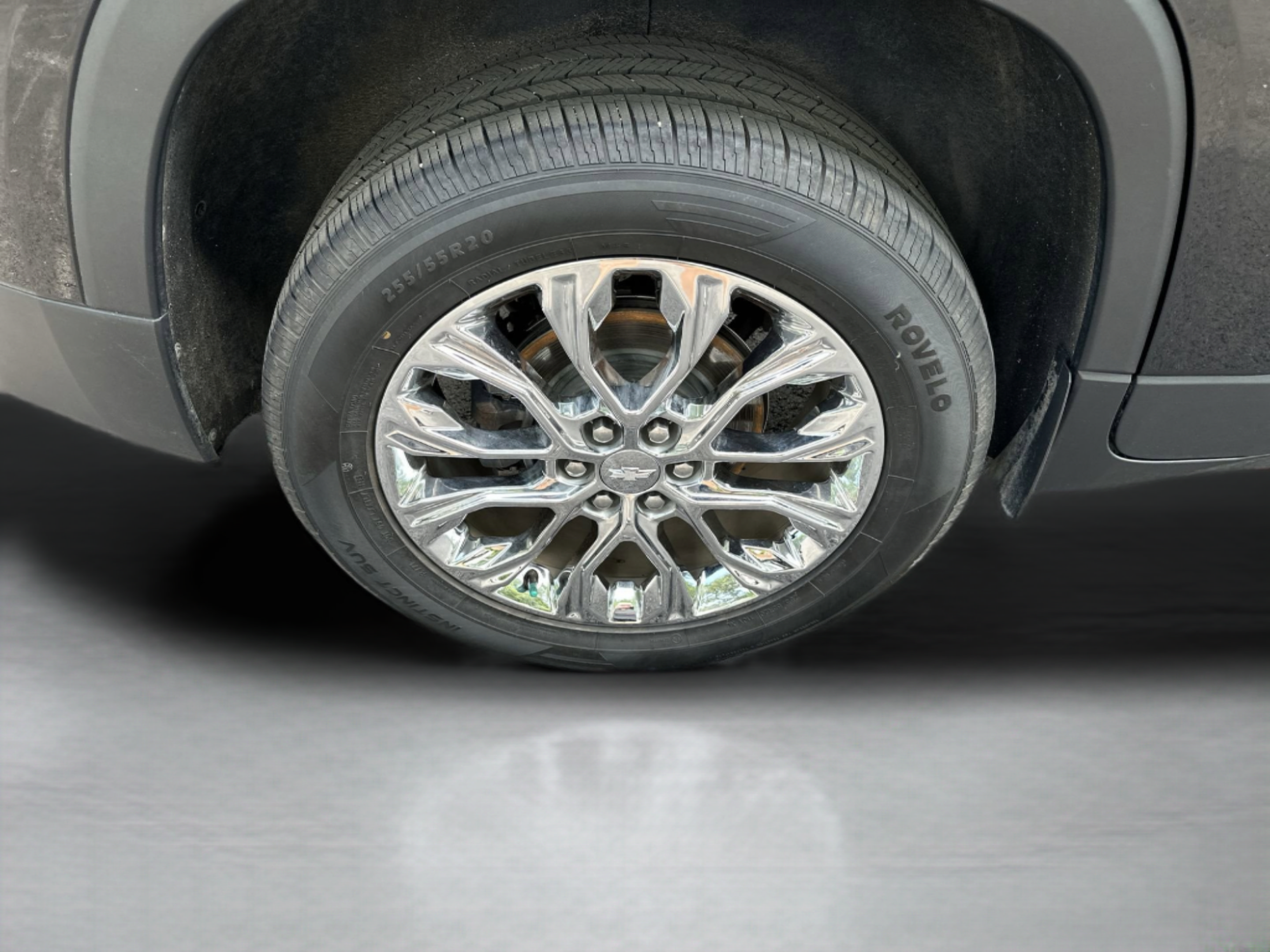 Used 2022 Chevrolet Traverse LT FWD image 18