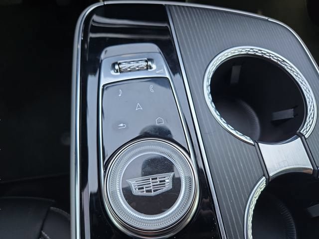 Used 2024 Cadillac Lyriq Luxury AWD/4WD image 31