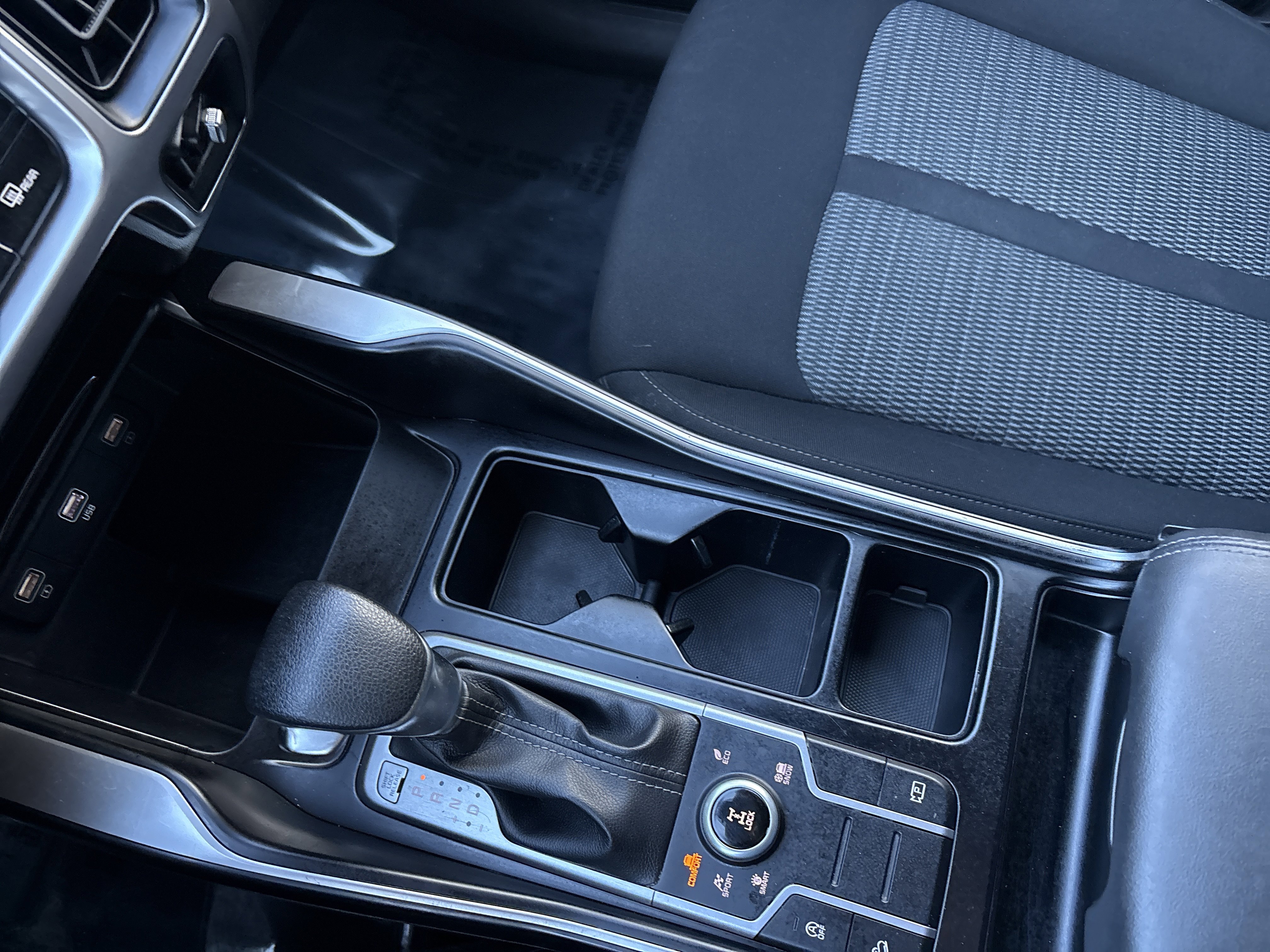 Used 2022 Kia Sorento LX image 18